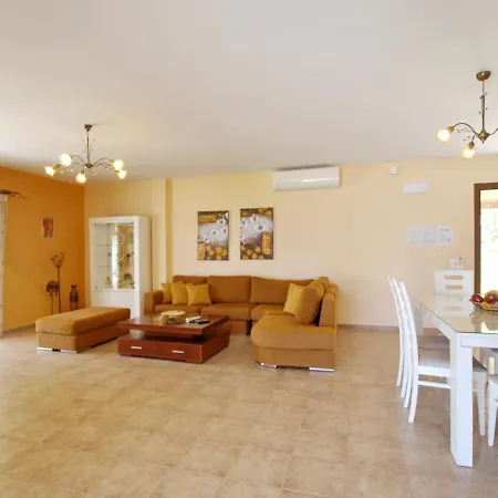 Alexandros Villa *